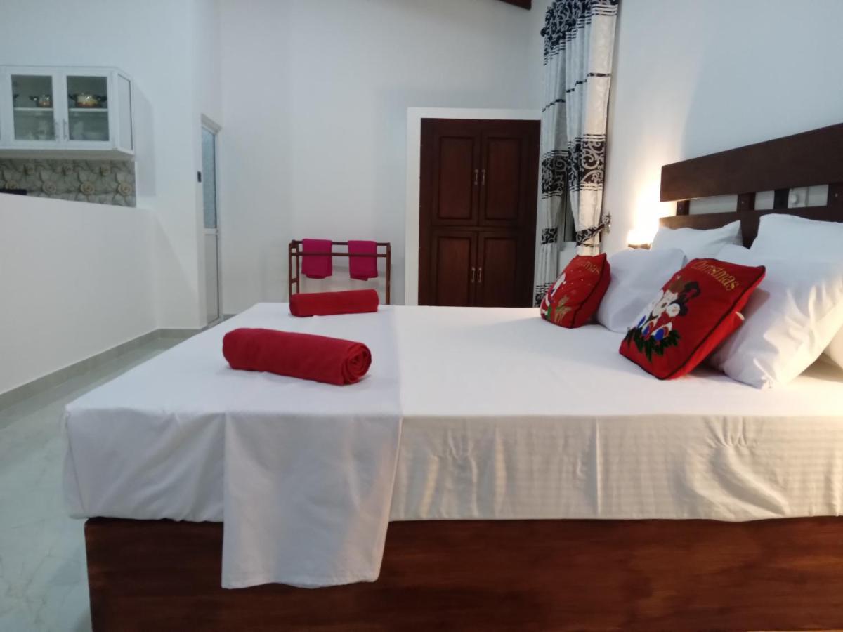 Indika'S Apartment Hikkaduwa Zewnętrze zdjęcie